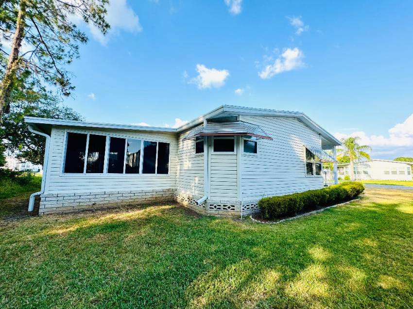 1484 Double Eagle Drive a Lakeland, FL Mobile or Manufactured Home for Sale